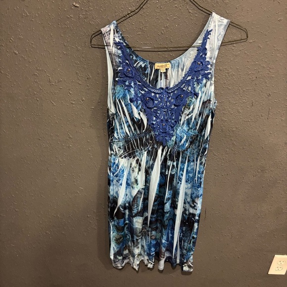 Women’s Sleeveless One World Dress - Picture 1 of 5